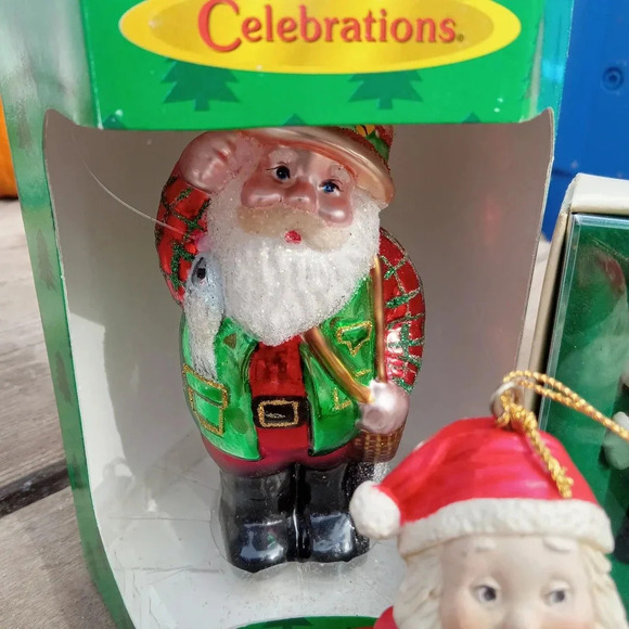 Bundle of 4 Vintage Christmas Santa Ornaments - Picture 5 of 7
